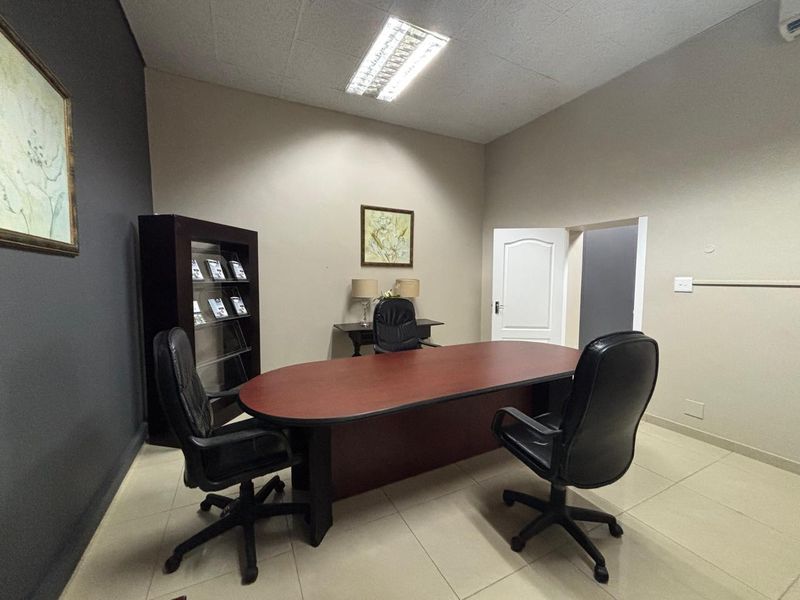 Commercial Property to Let in Umhlanga Central. - Photo 5