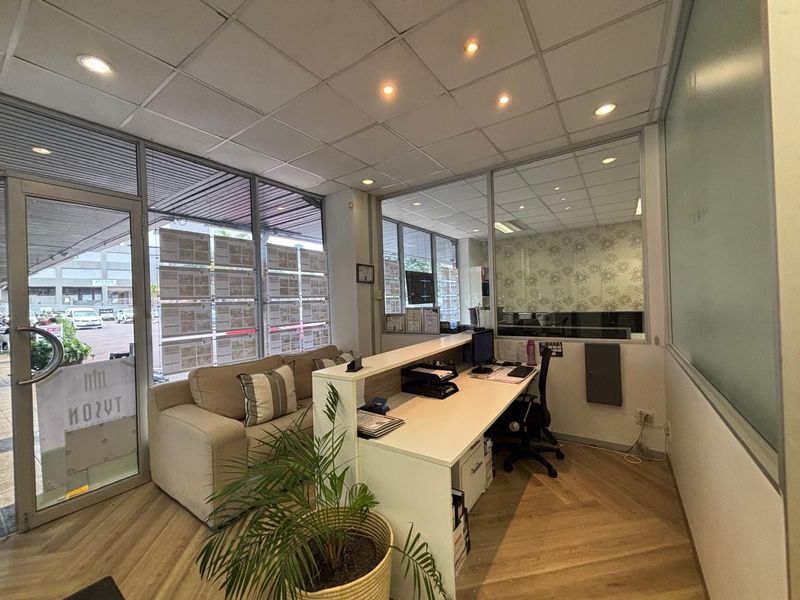 Commercial Property to Let in Umhlanga Central. - Photo 2