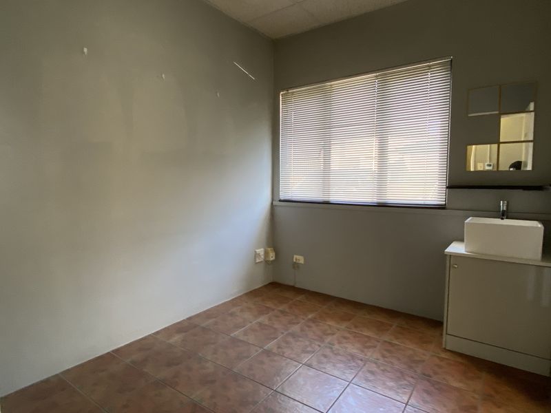 Office Space to Let In Westville - Photo 10