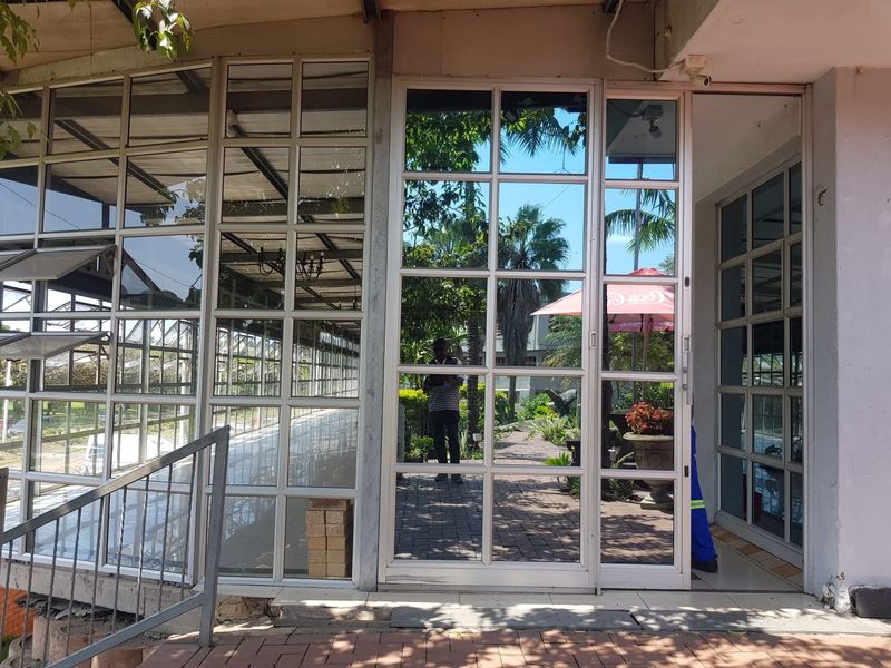 FACTORY TO LET IN HOMEBASE BUILDING, PHOENIX INDUSTRIAL PARK - Photo 5