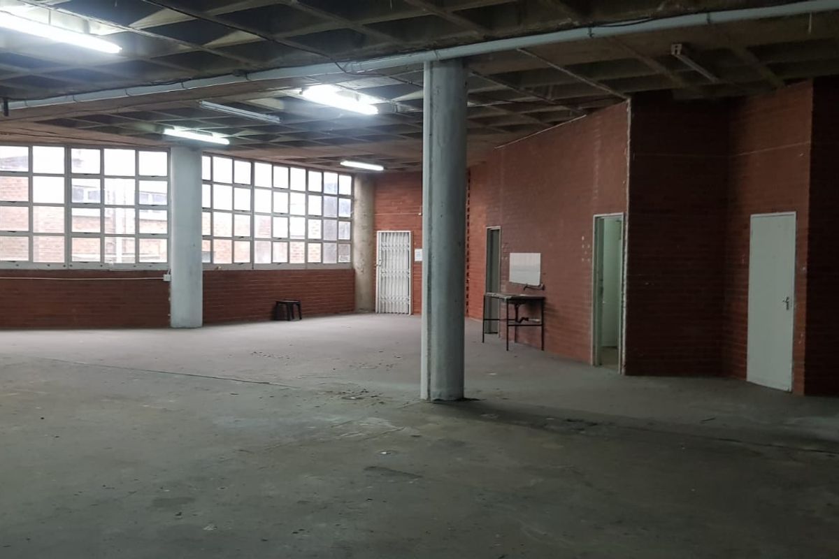 TO LET - 300m2 FACTORY SPACE  IN PHOENIX - Photo 5