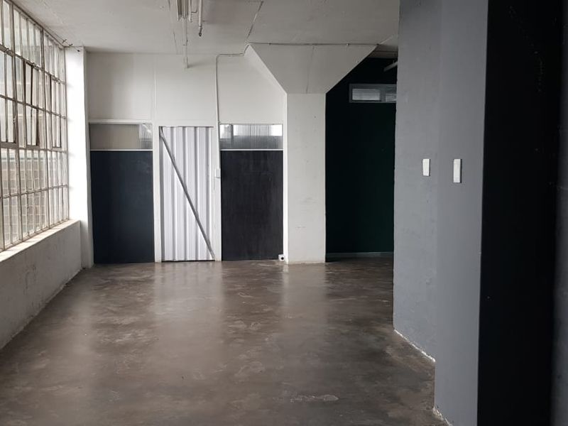 FACTORY SPACE TO LET IN GREYVILLE, DURBAN - Photo 7