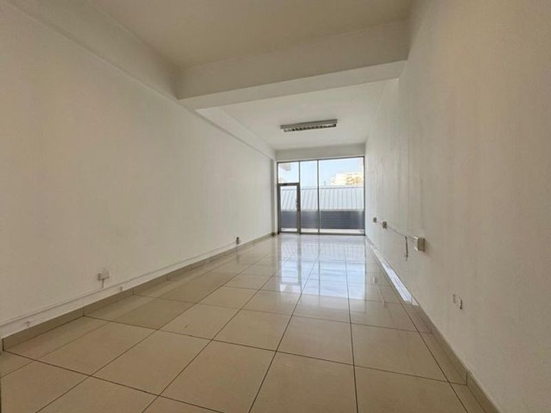 Prime Retail Space To Let In Umhlanga - Photo 3