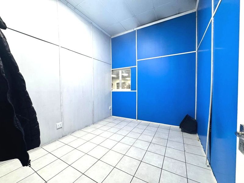 Warehouse Space In The Prime Of Tongaat - Photo 5