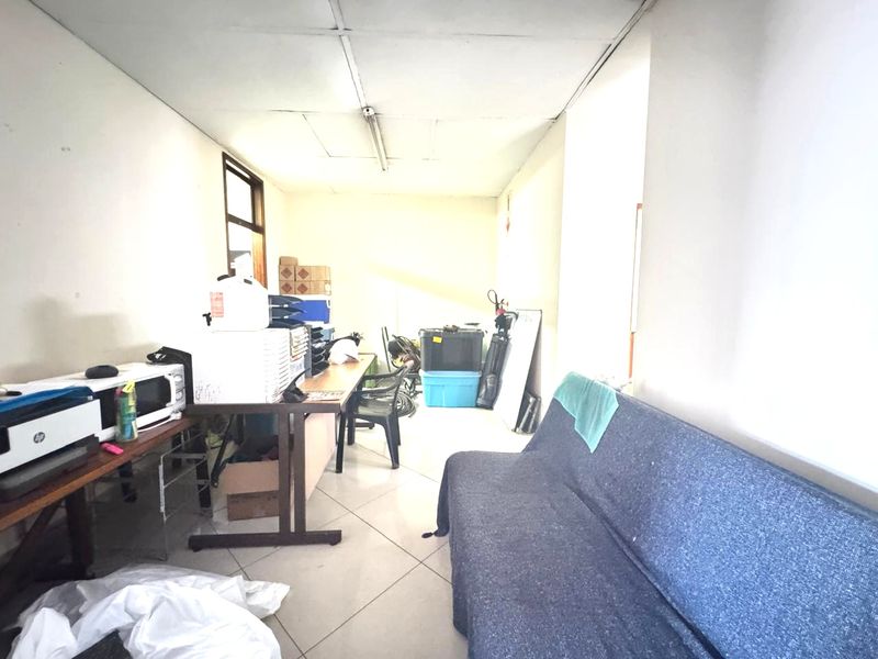 Well Located Commercial Unit To Let In Tongaat - Photo 5