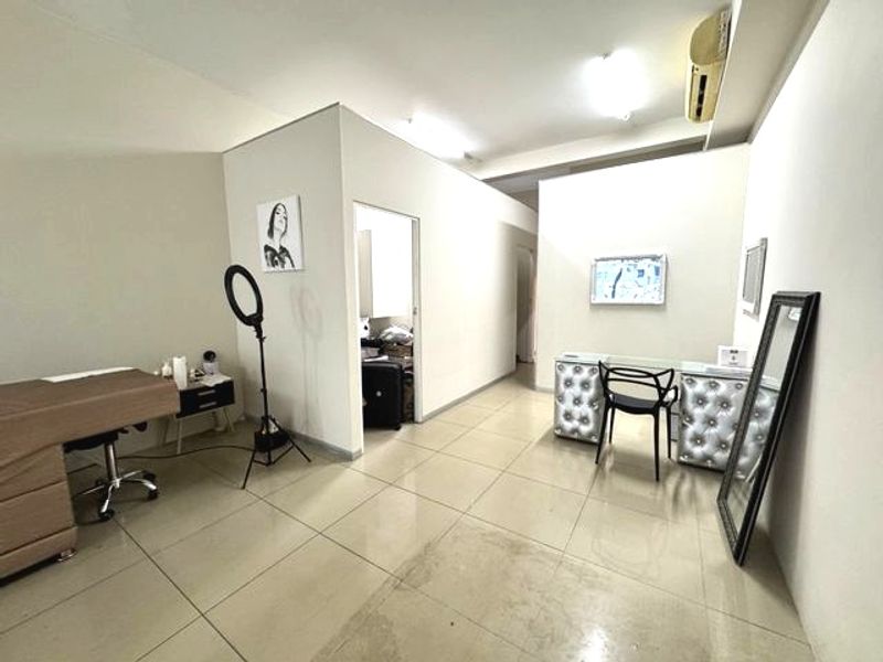 Well Located Retail Space For Sale In Umhlanga - Photo 6