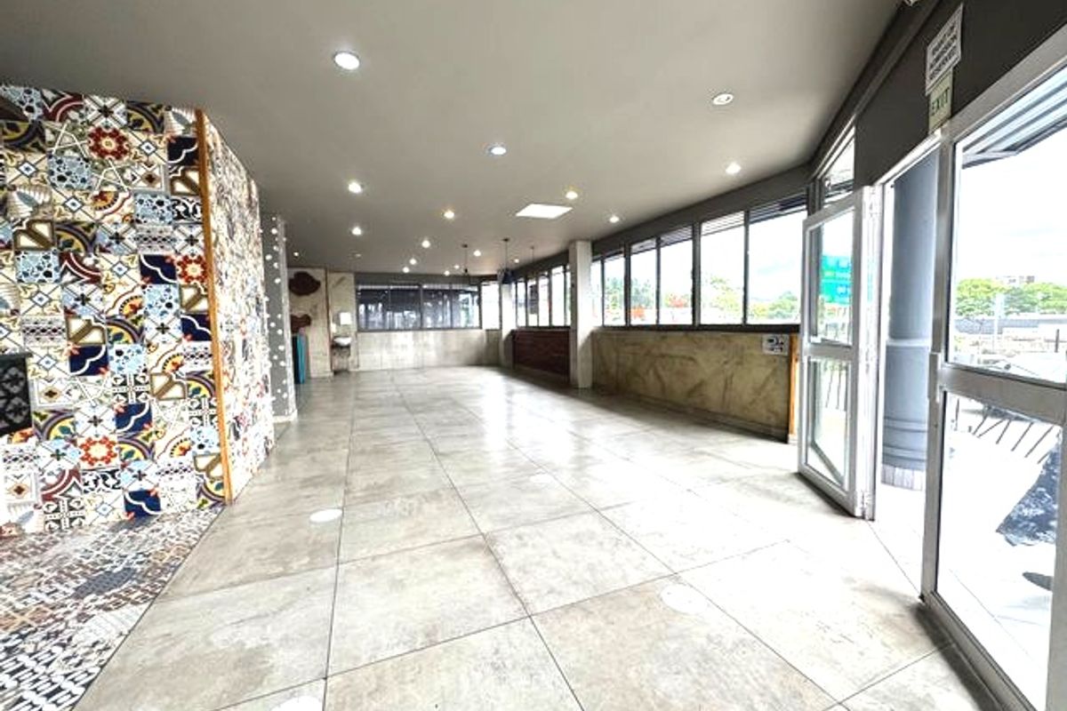 Retail Unit Available To let In Pinetown - Photo 4