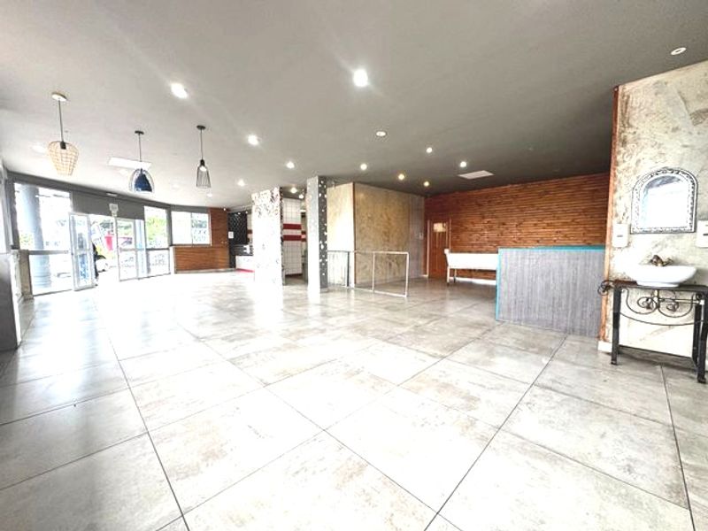 Retail Unit Available To let In Pinetown - Photo 3