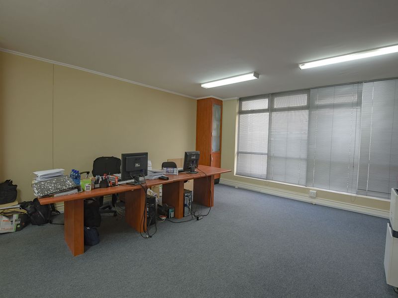 Cosy Office unit for Sale in Umhlanga Ridge. - Photo 2