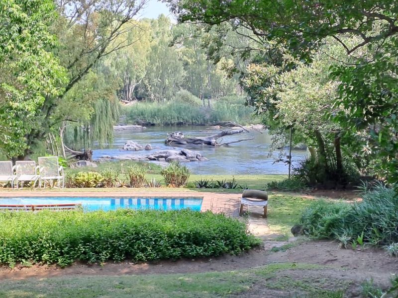 "Discover the Ultimate Riverside Lifestyle in Parys' - Photo 9