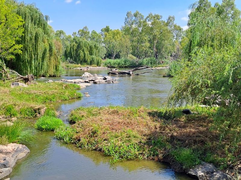 "Discover the Ultimate Riverside Lifestyle in Parys' - Photo 7