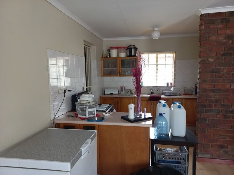 Charming 2-bedroom townhouse in Parys, perfect for modern living and easy access to local amenities - Photo 8