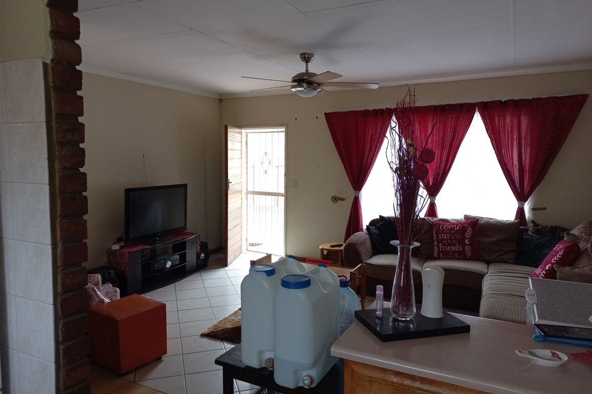 Charming 2-bedroom townhouse in Parys, perfect for modern living and easy access to local amenities - Photo 5
