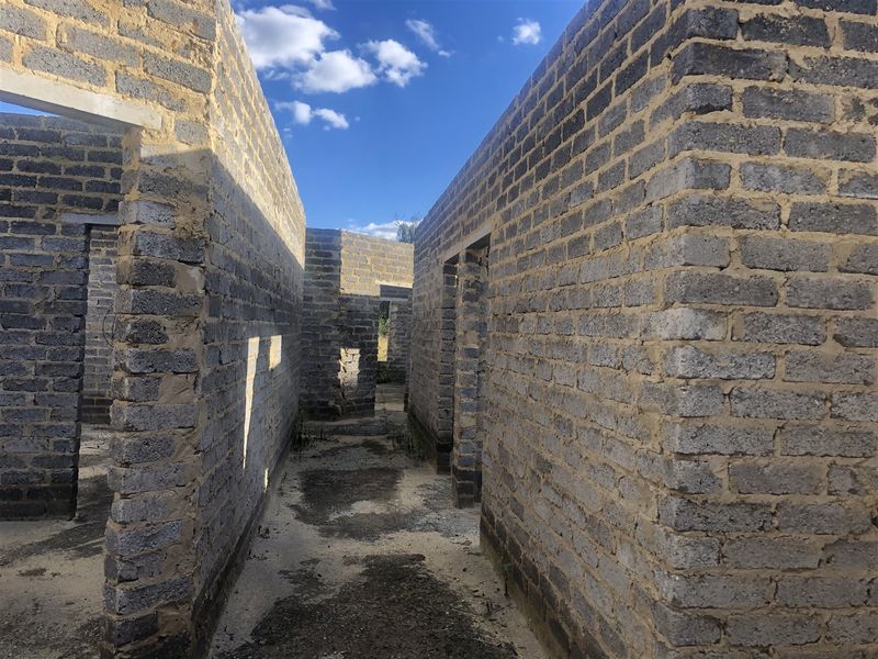 Renovators Dream In Parys - Photo 3