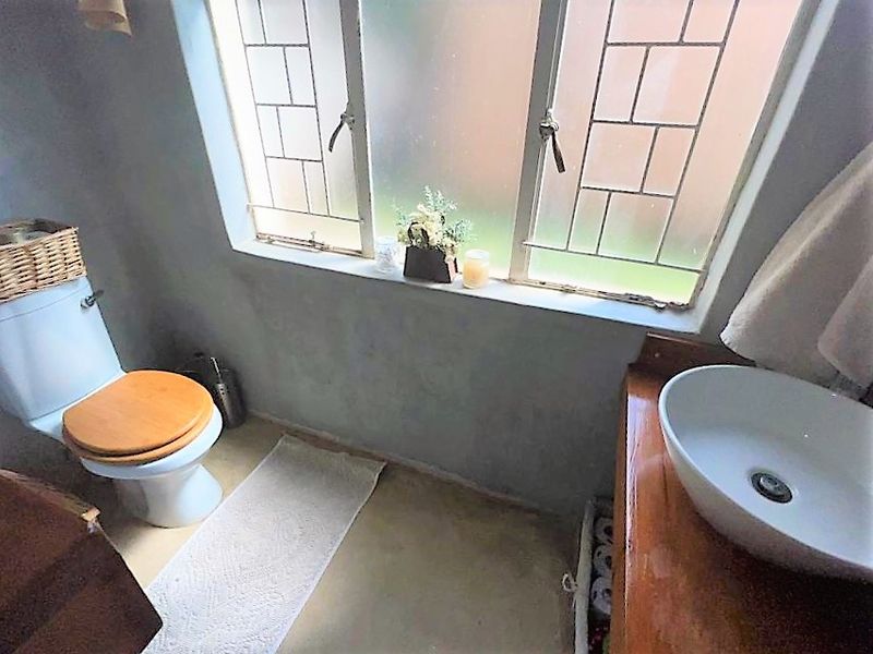 Charming with great potential placed on Enormous stand - Photo 9