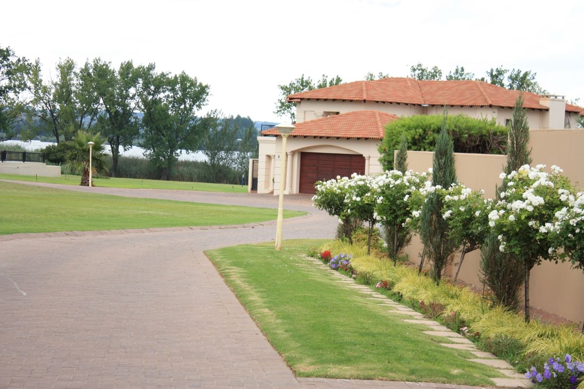 Club Milos Riverfront Lifestyle Estate - Photo 2