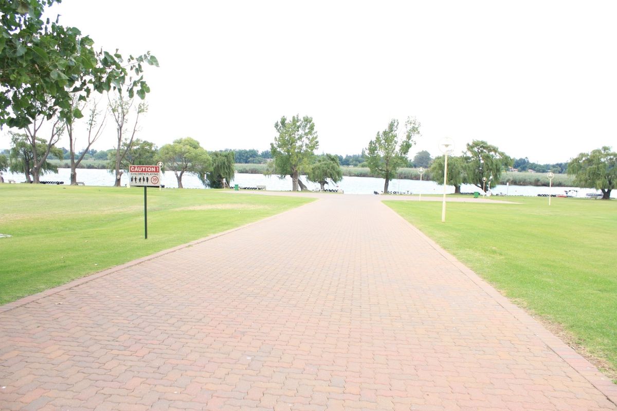 Club Milos Riverfront Lifestyle Estate - Photo 3