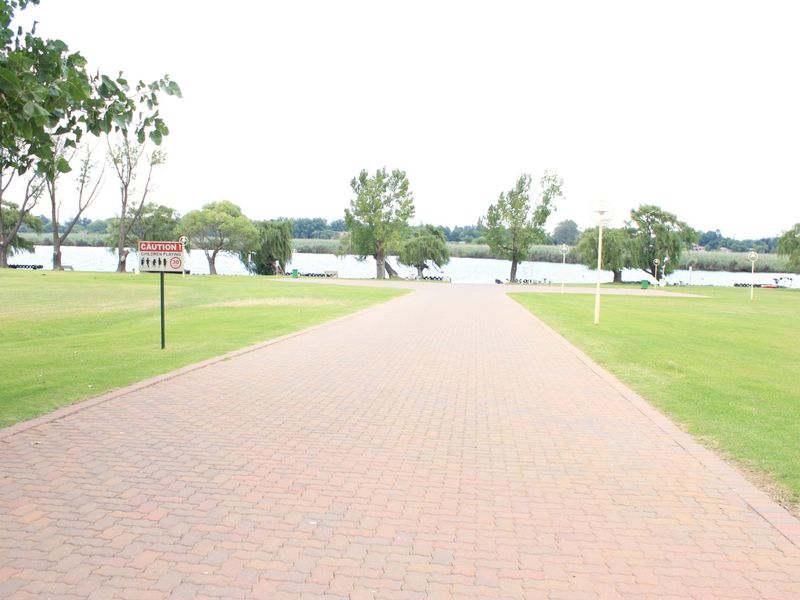 Club Milos Riverfront Lifestyle Estate - Photo 3