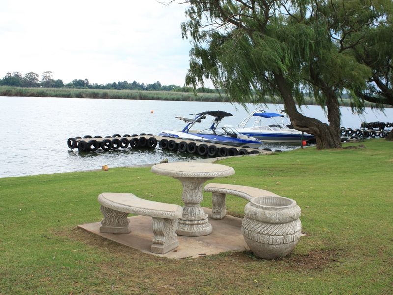 Club Milos Riverfront Lifestyle Estate - Photo 4