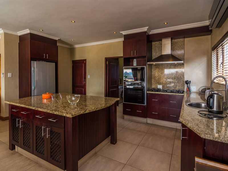 Newly Listed River Front Property - Gated Community - Photo 7