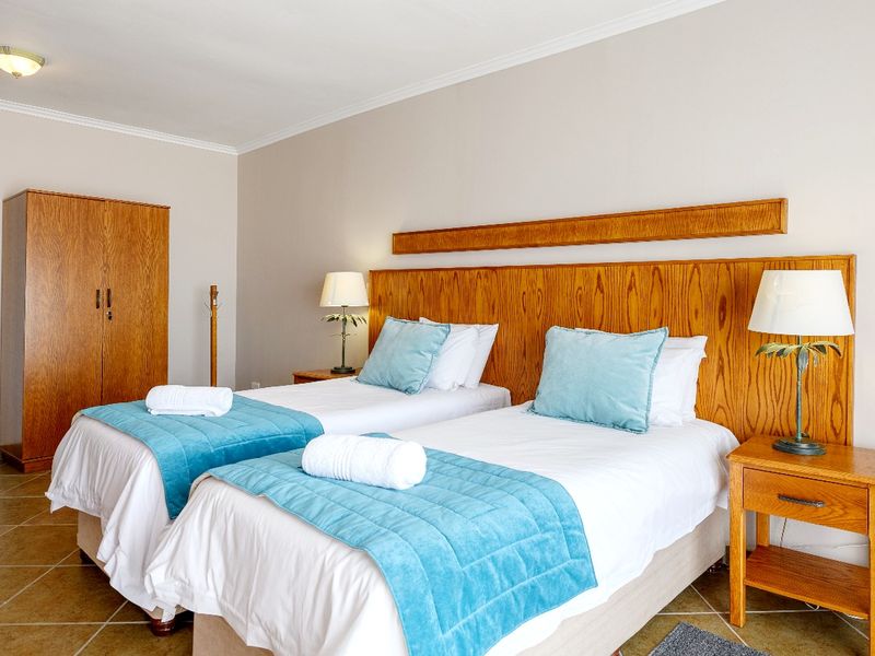 Luxury Coastal Retreat with Endless Potential - Photo 5