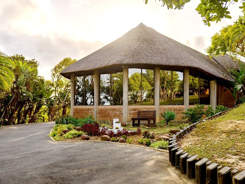 Luxury Coastal Retreat with Endless Potential - Photo 4