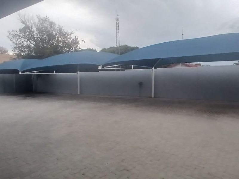 Modern Commercial Office Space To Let In Monument – High Visibility Main Road Location - Photo 10