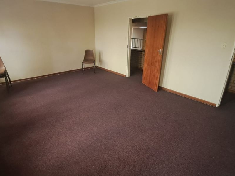 Office/Classrooms To Rent in Noordheuwel - Photo 10