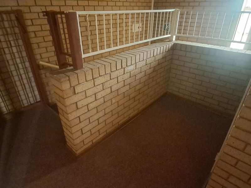 Office/Classrooms To Rent in Noordheuwel - Photo 8