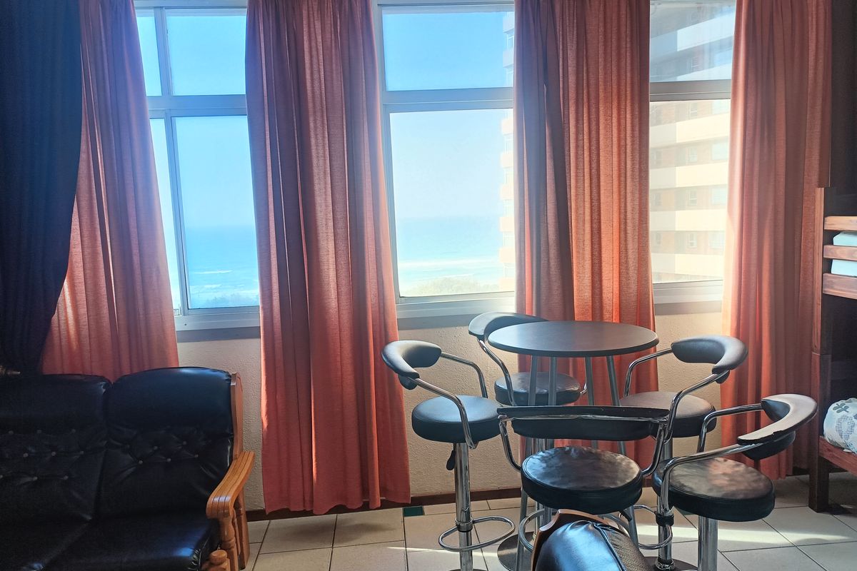 LUXURY APARTMENT - Photo 3