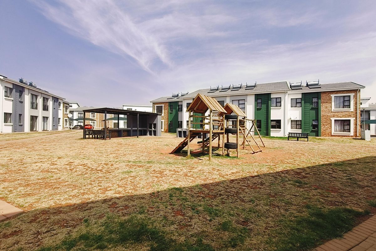 🏡 Find Your Perfect Home at Idube Lifestyle Village Where Style, Security & Community Come Together - Photo 4