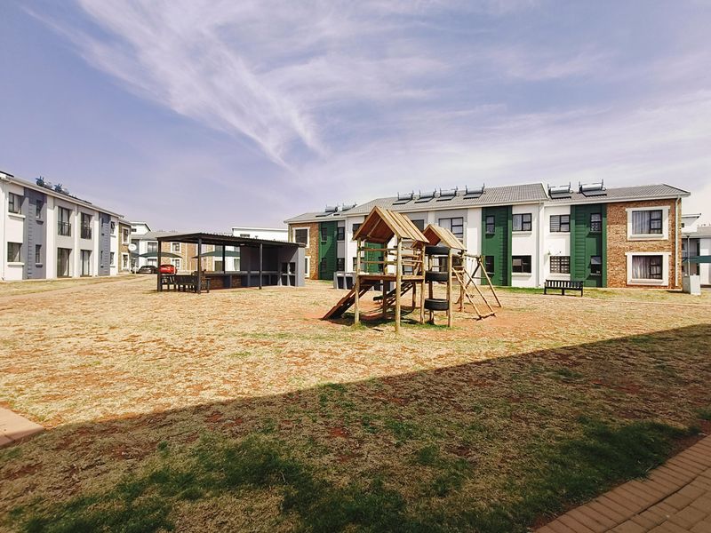 🏡 Find Your Perfect Home at Idube Lifestyle Village Where Style, Security & Community Come Together - Photo 4