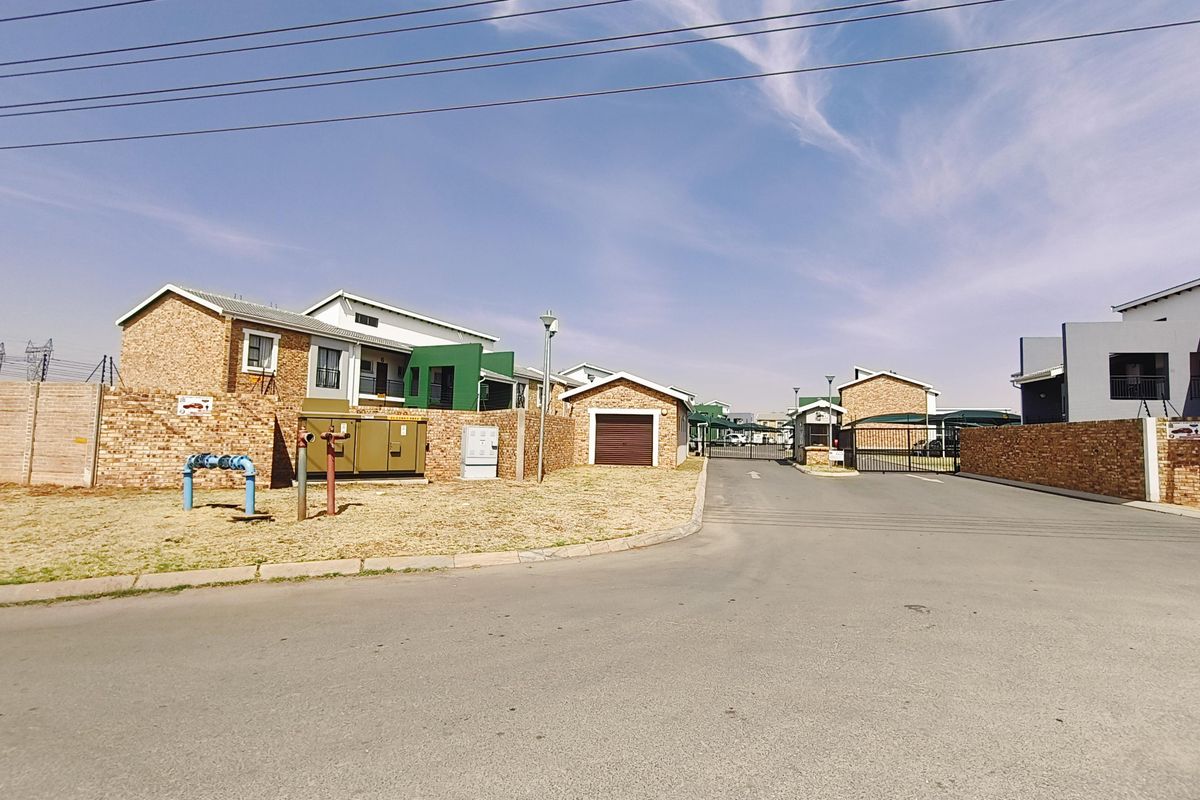 🏡 Find Your Perfect Home at Idube Lifestyle Village Where Style, Security & Community Come Together - Photo 2