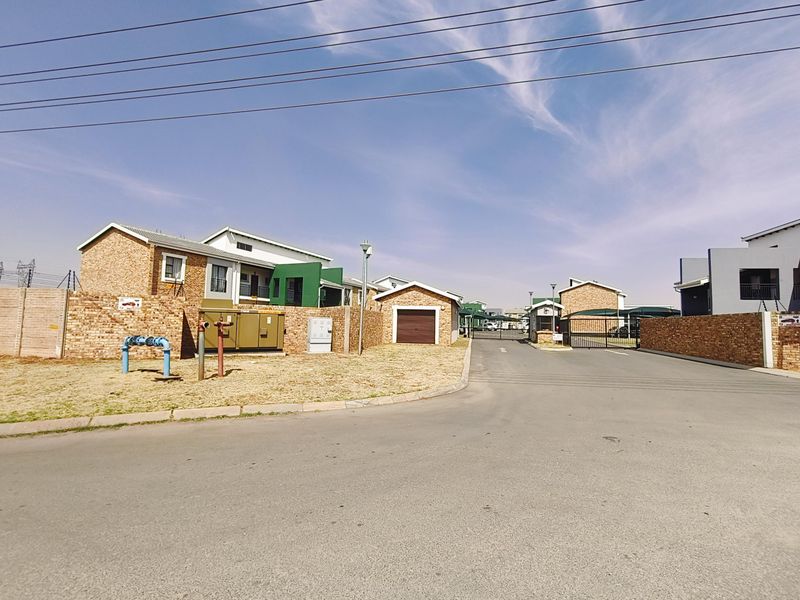 🏡 Find Your Perfect Home at Idube Lifestyle Village Where Style, Security & Community Come Together - Photo 2