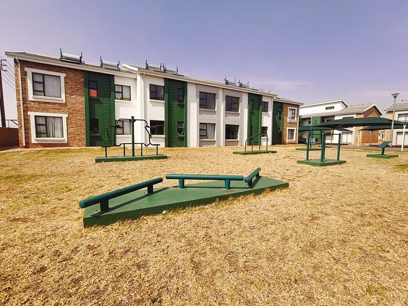 🏡✨ Stylish. Secure. Affordable. Welcome to Idube Lifestyle Village – Soweto's Modern Living Gem! - Photo 10