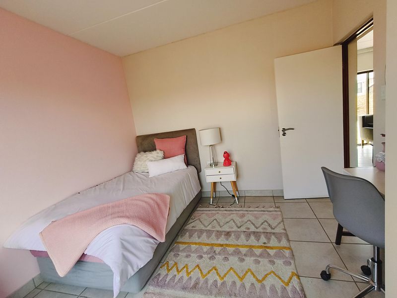 🏡✨ Stylish. Secure. Affordable. Welcome to Idube Lifestyle Village – Soweto's Modern Living Gem! - Photo 8