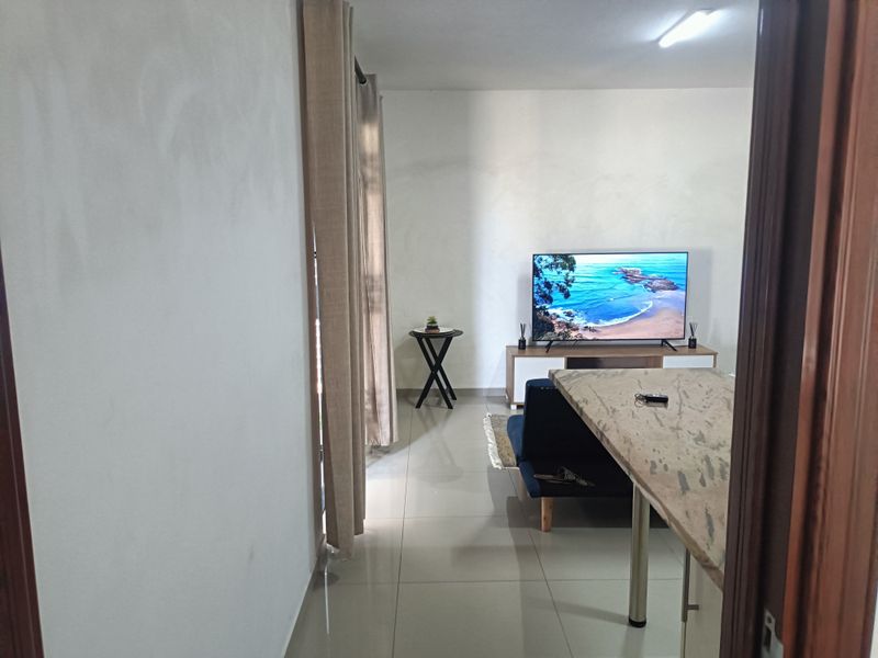 WELL-APPOINTED UNIT IN ATHLONE PARK - Photo 7