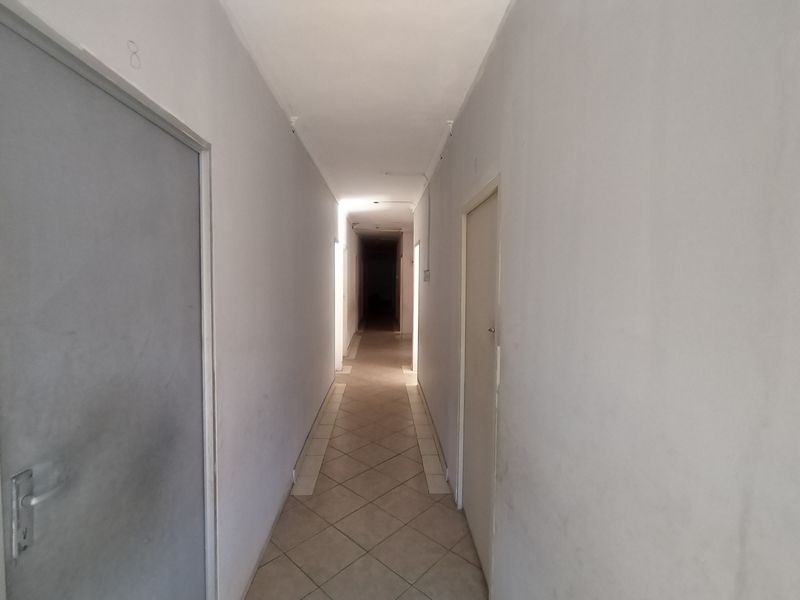 DON'T MISS OUT 9 BEDROOM HOUSE FOR SALE - Photo 6