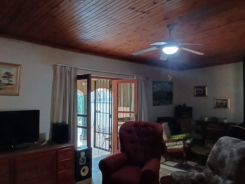 3-Bedroom Home with Workshop, Storeroom & Unfinished Granny Flat on a 2 Ha Smallholding – Tarlton - Photo 7