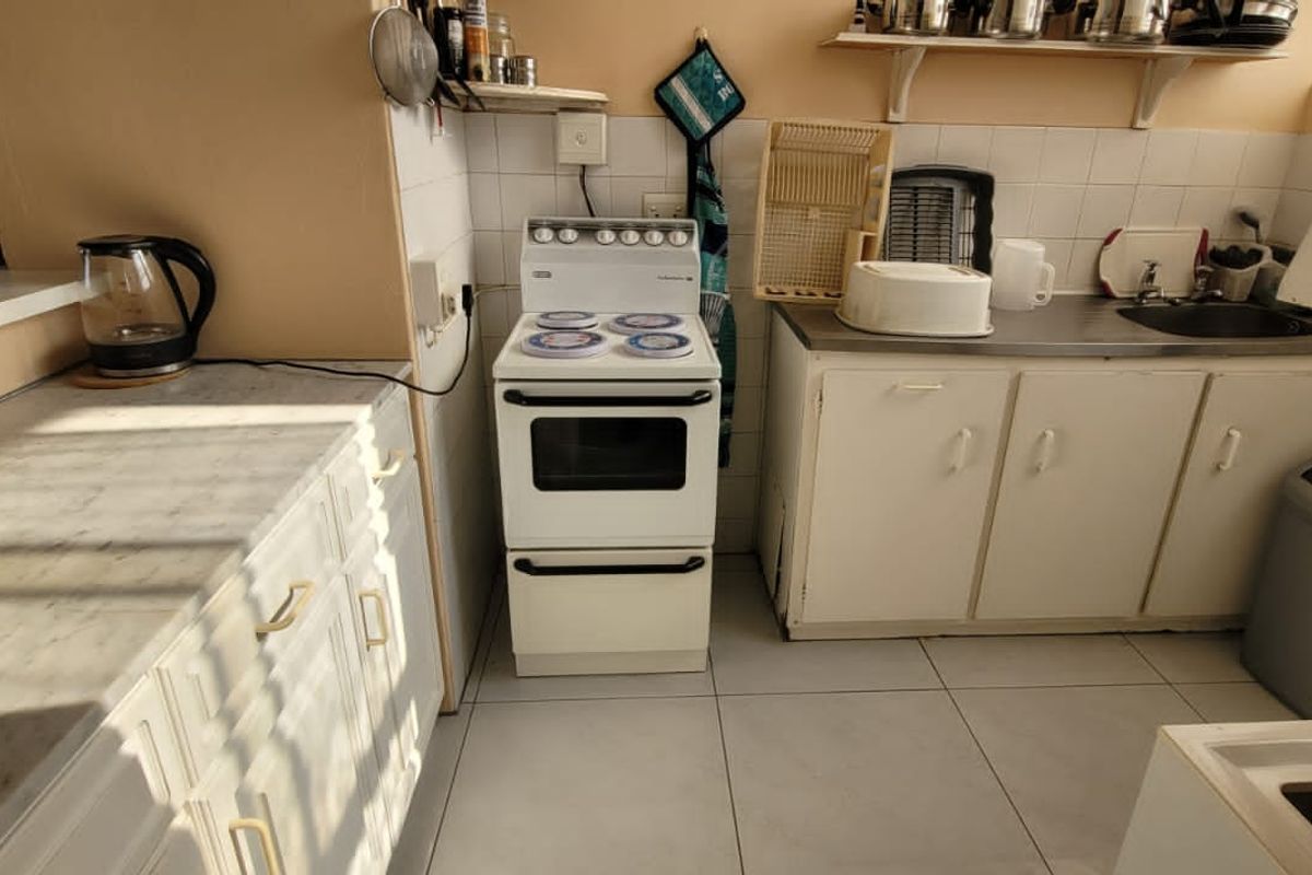 Enjoy the Best of Both Worlds - Photo 4