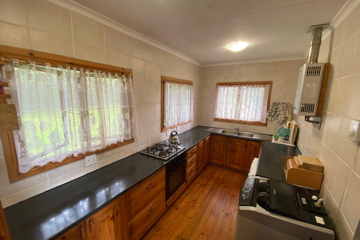 Coastal Living Meets Modern Comfort - Photo 5