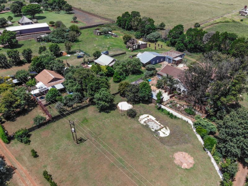 Exceptional 4.9 Hectare Smallholding – Endless Potential! - Photo 8