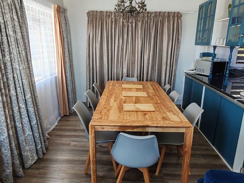 Exceptional Coastal Residence with panoramic Sea Views for sale in Uvongo - Photo 10