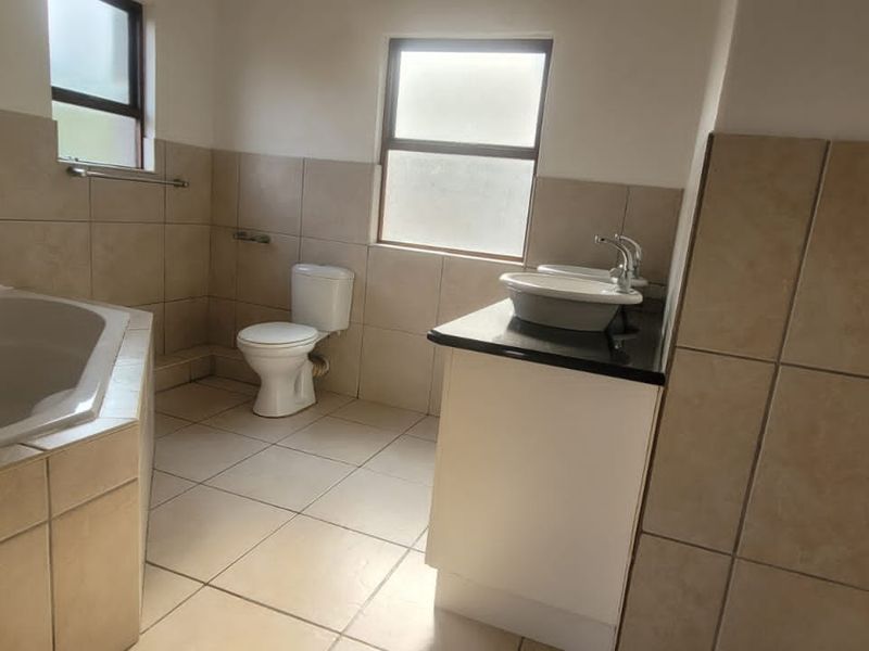 Duplex  available with direct beach access - Photo 6