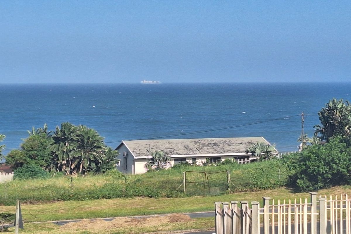 4 Bedroom Coastal Gem with amazing seaview, for sale in Manaba  Beach - Photo 4