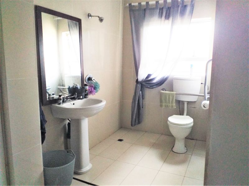 Apartment Rental Monthly In Amanzimtoti - Photo 8