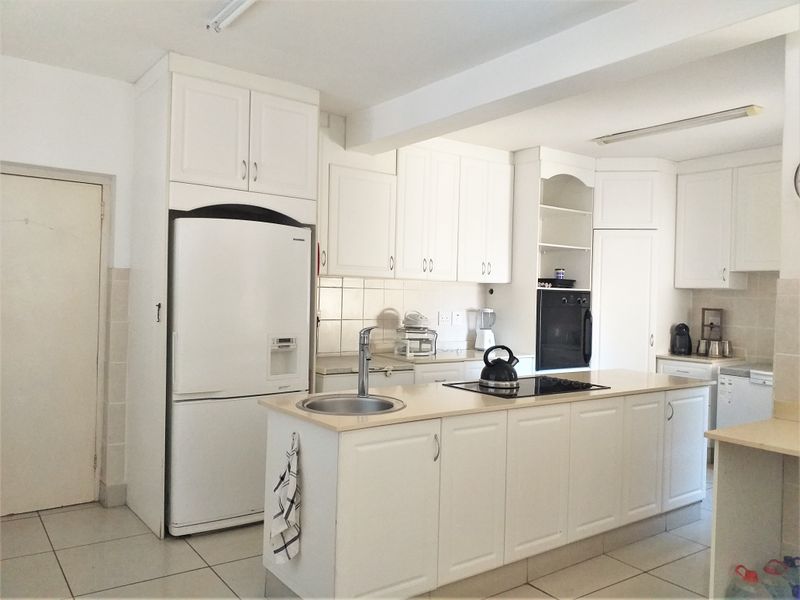 Apartment Rental Monthly In Amanzimtoti - Photo 2