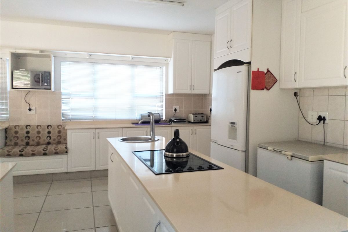 Apartment Rental Monthly In Amanzimtoti - Photo 4