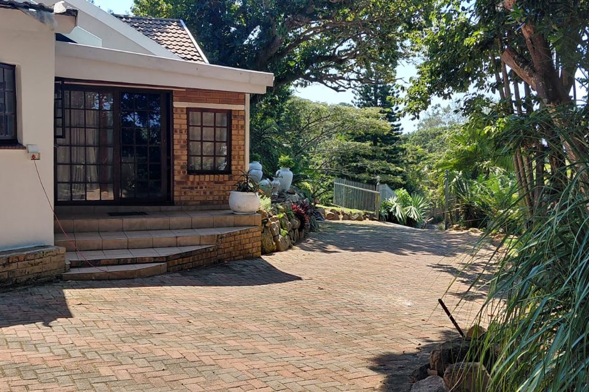 Spacious Family Home with Versatile Work from Home Options in Prime Coastal Location Ramsgate - Photo 2