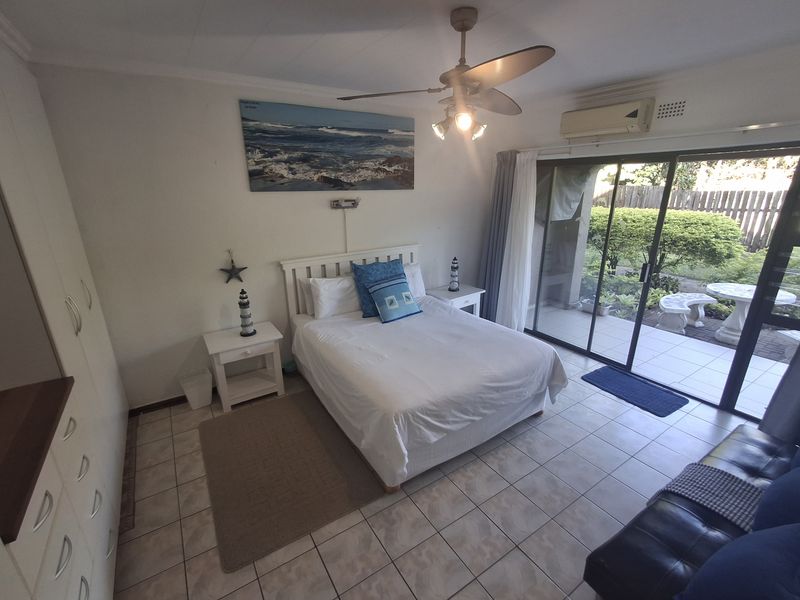 Beachfront Ground Floor Gem - Photo 8